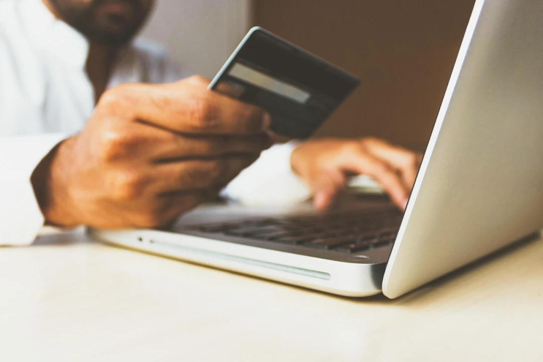 Faux sites administratifs : comment les reconnaître avant de payer